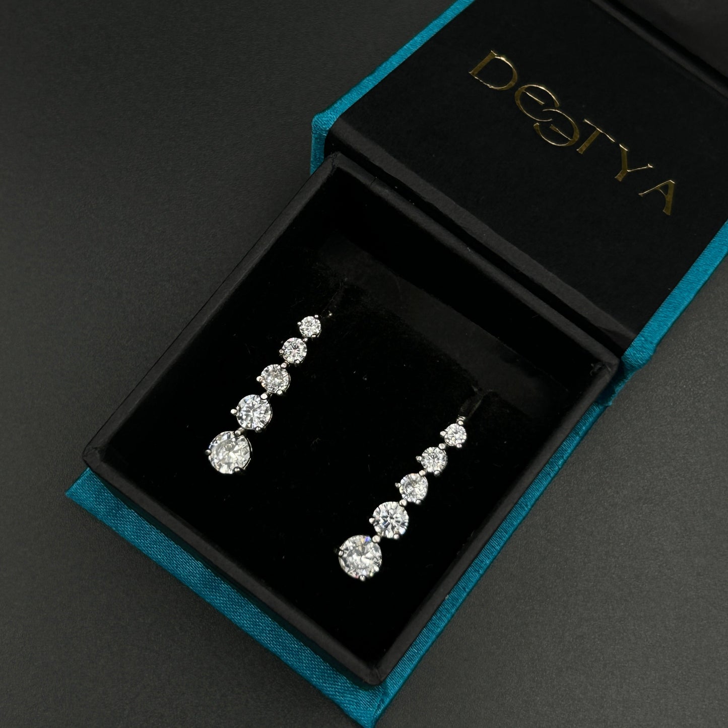 Silver Solitaire Earring ( 5 Stone )