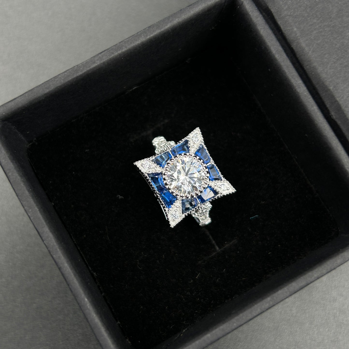 Women's Sapphire & Diamond Ring