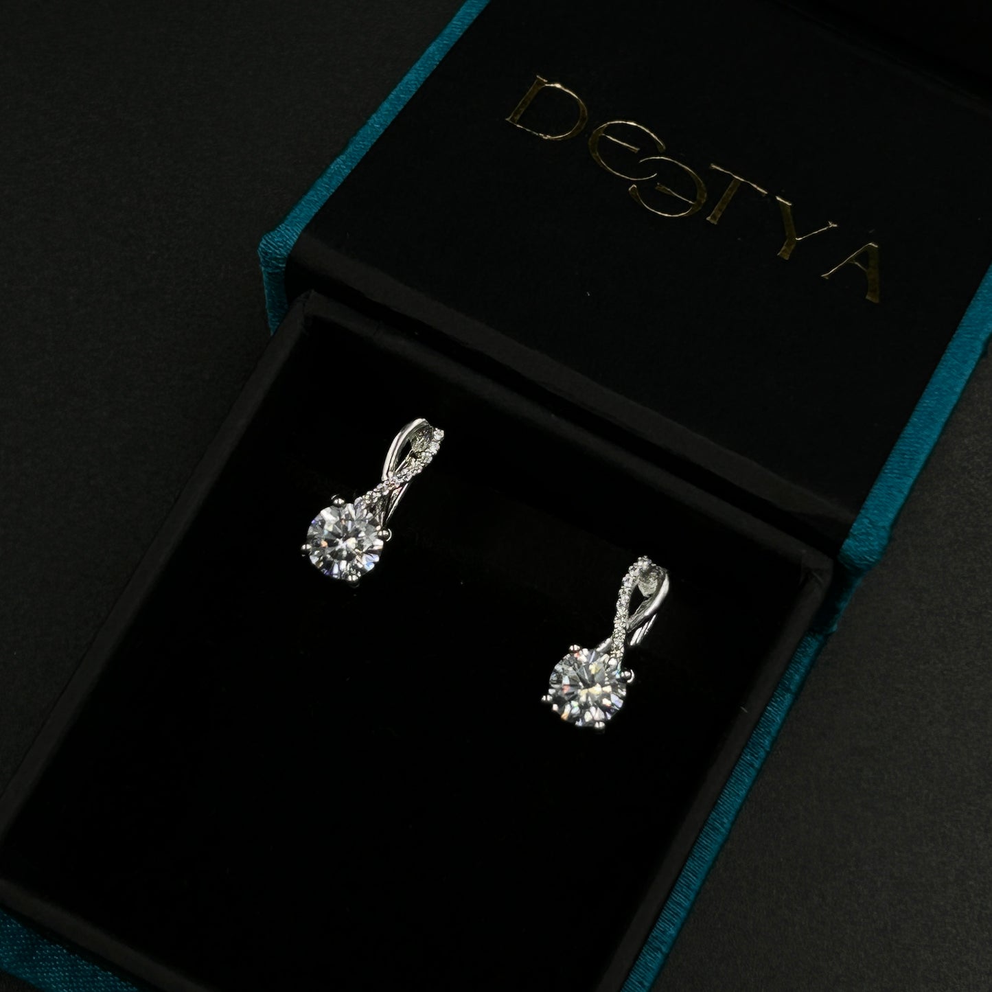 Hoop Women's Earring