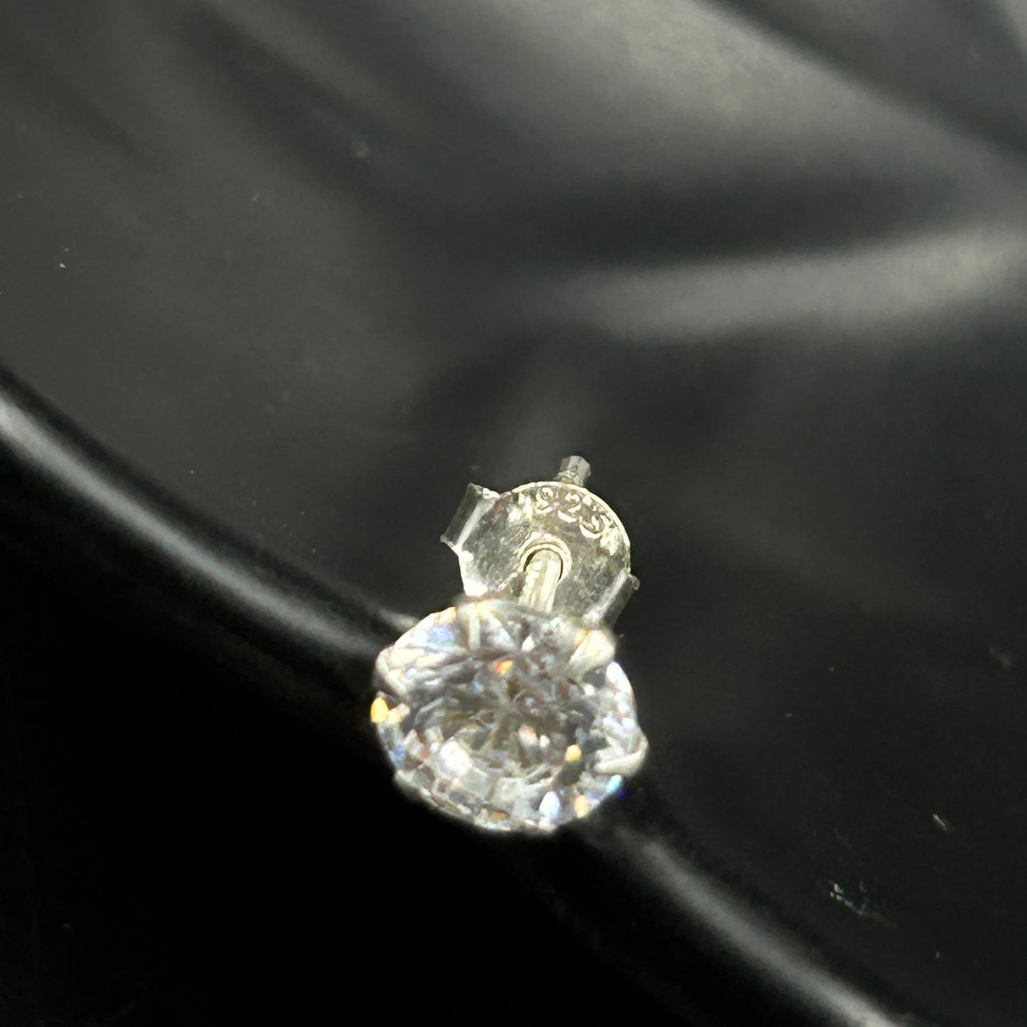 Pure Silver Stud Earrings - Round 6mm