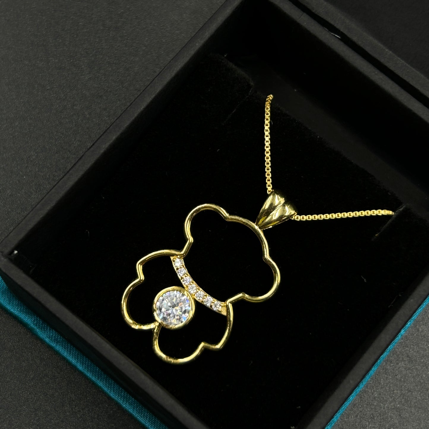 Teddy Yellow Pendant - Silver Pendant With Chain