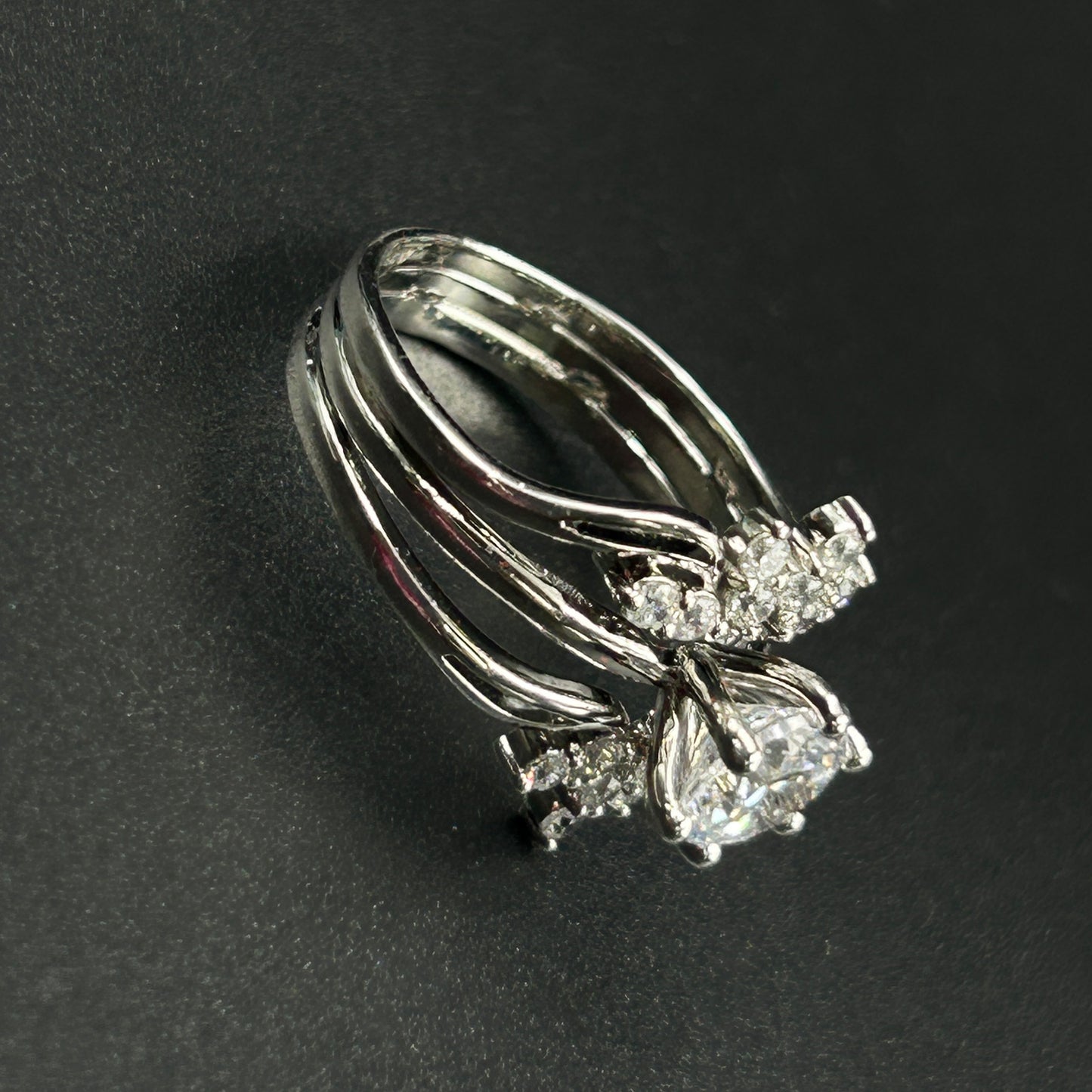 Beautiful Classic Women's Ring