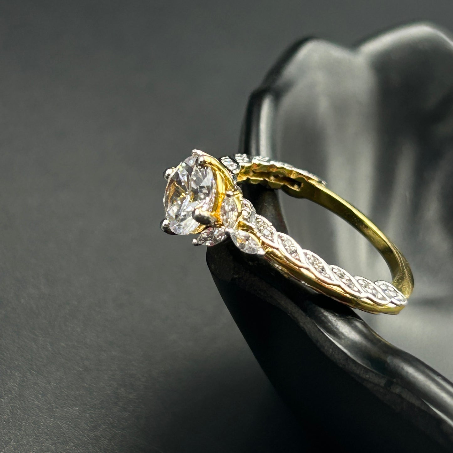 Solitaire Women's Silver Ring