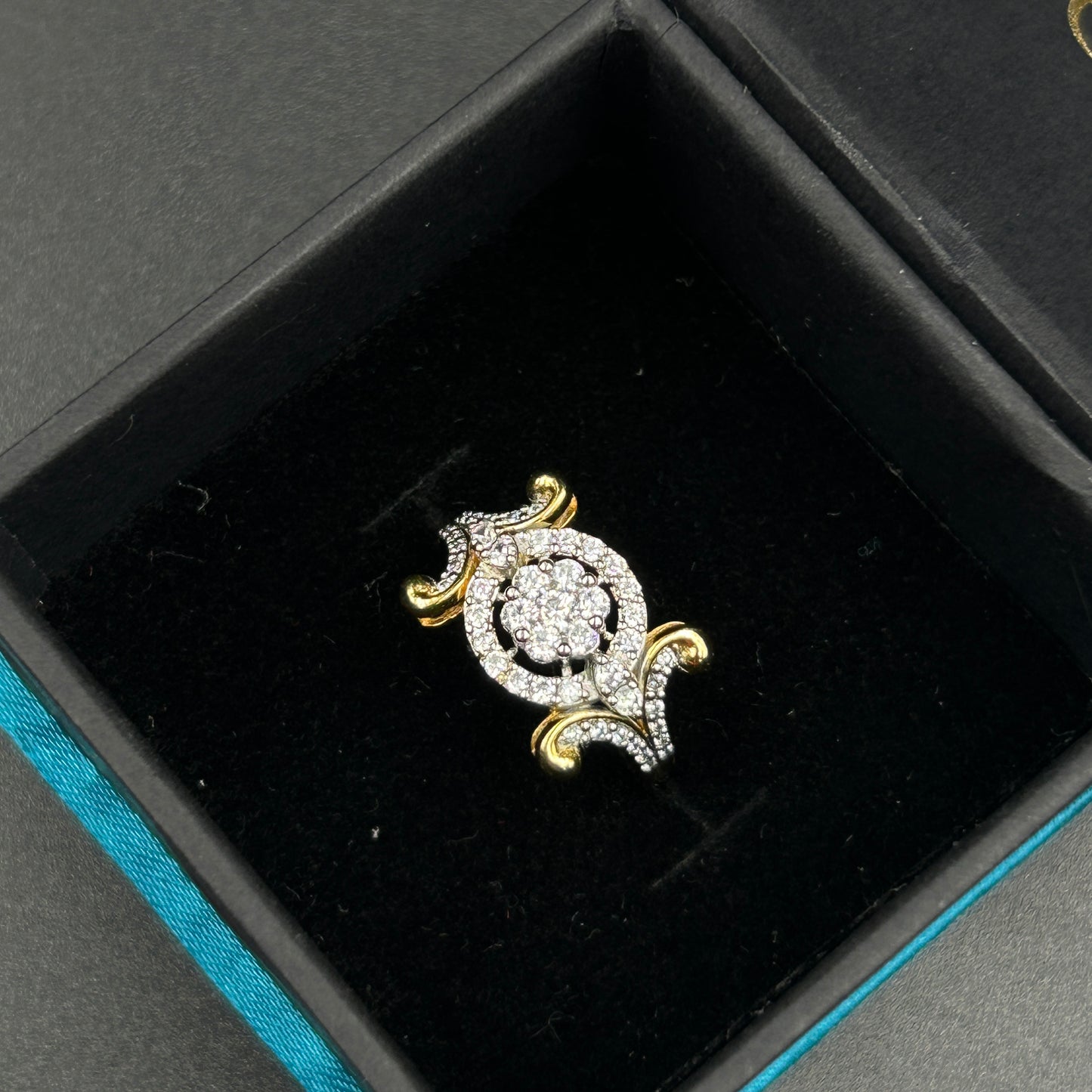 Women's Classic Beautiful Ring