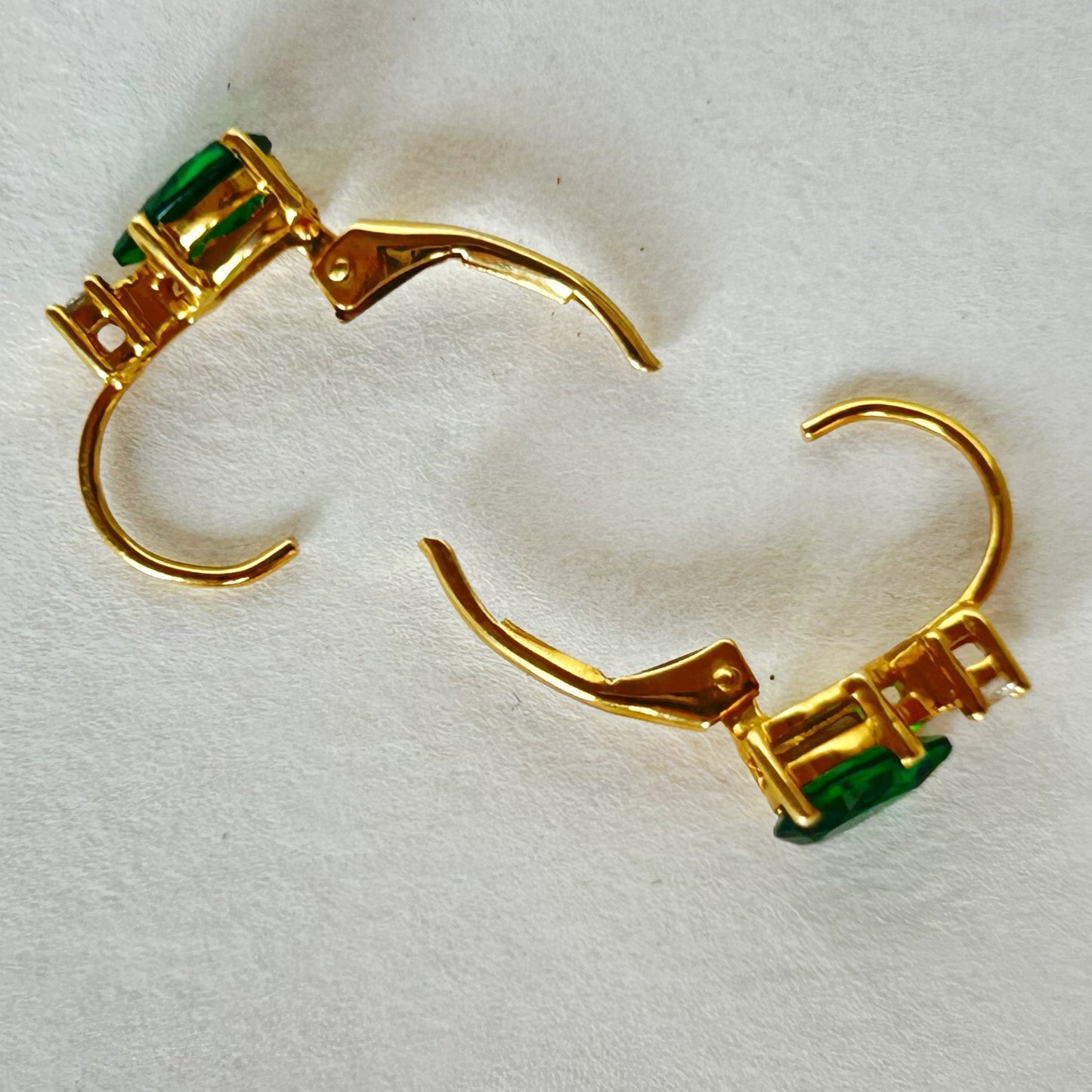 Minimal Silver Earring - Green Pear Earring