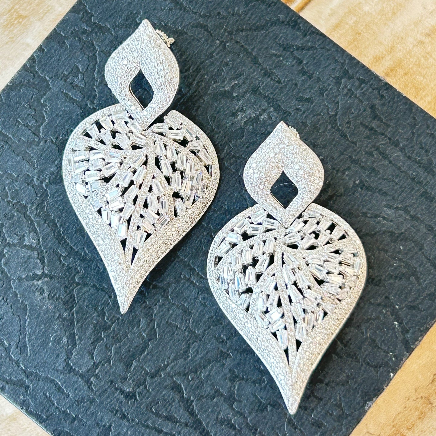 The Leaf Earring - Silver Zircon Earring