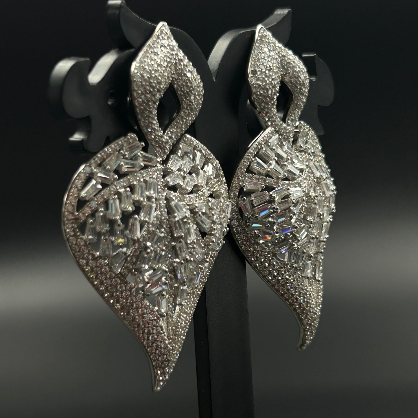 The Leaf Earring - Silver Zircon Earring