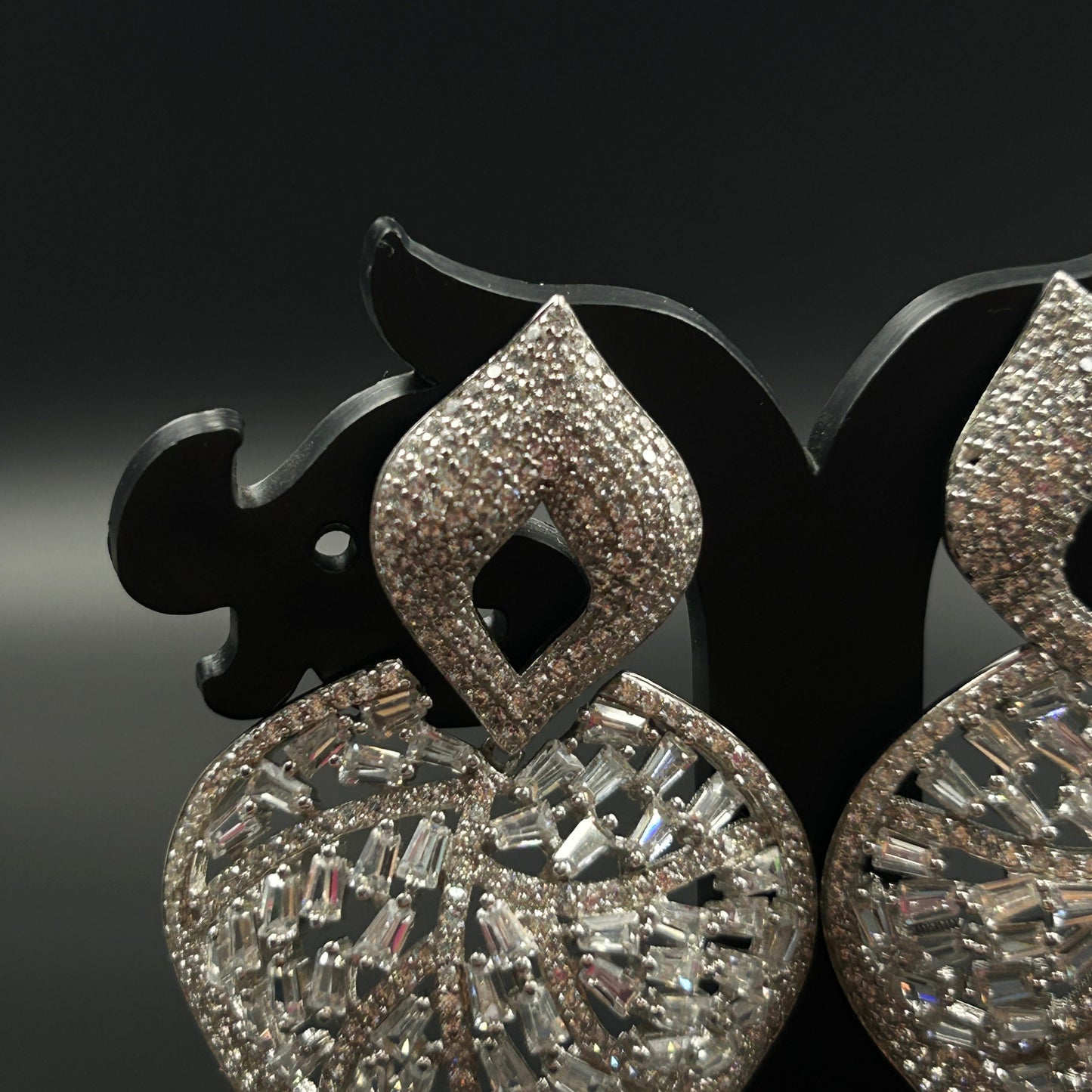 The Leaf Earring - Silver Zircon Earring