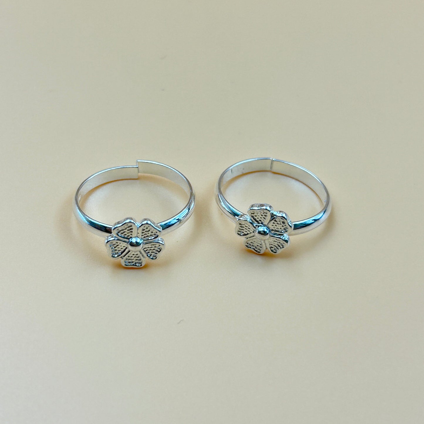 Silver Flower Toe Ring - Sterling Silver Toe Rings