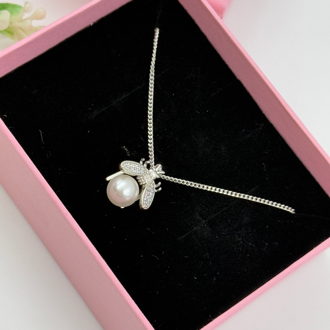 925 silver pearl BUG pendant and chain