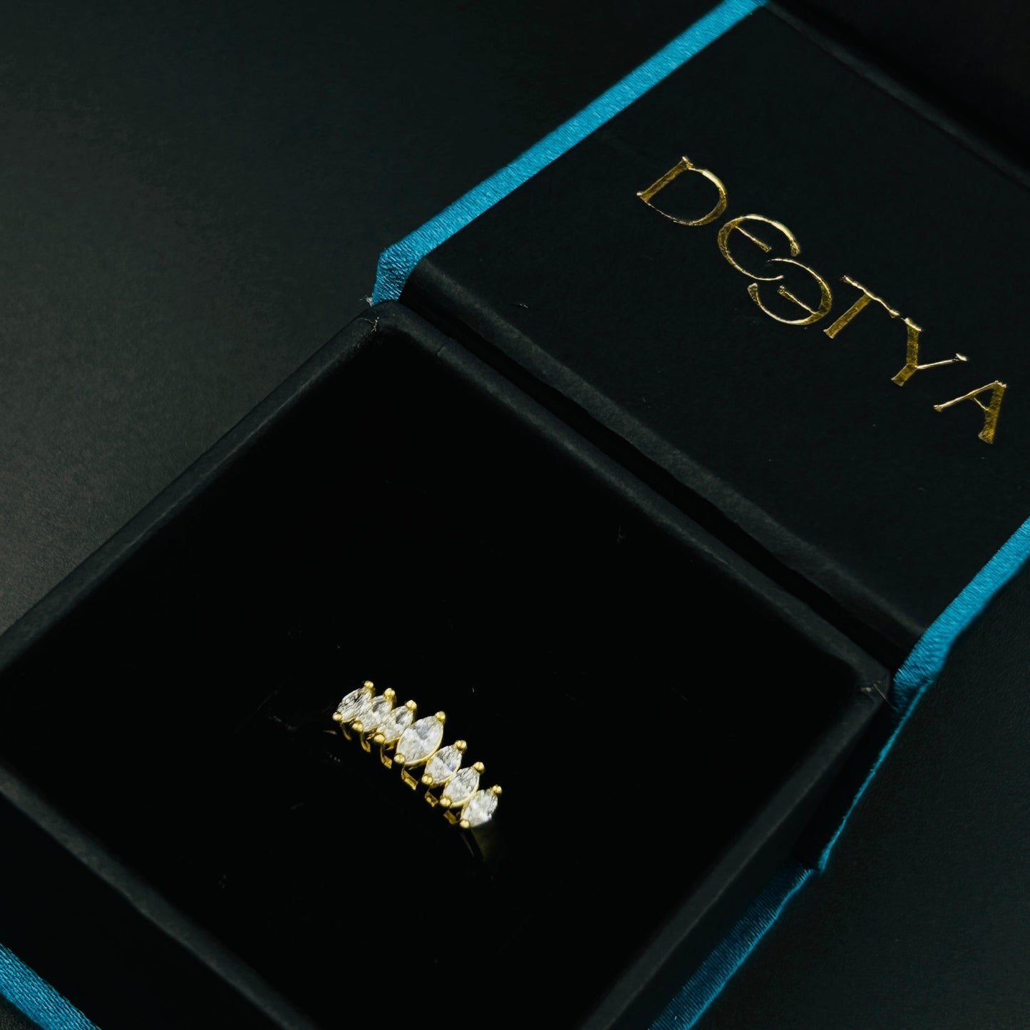 Women's Yellow Gold Minimal Ring