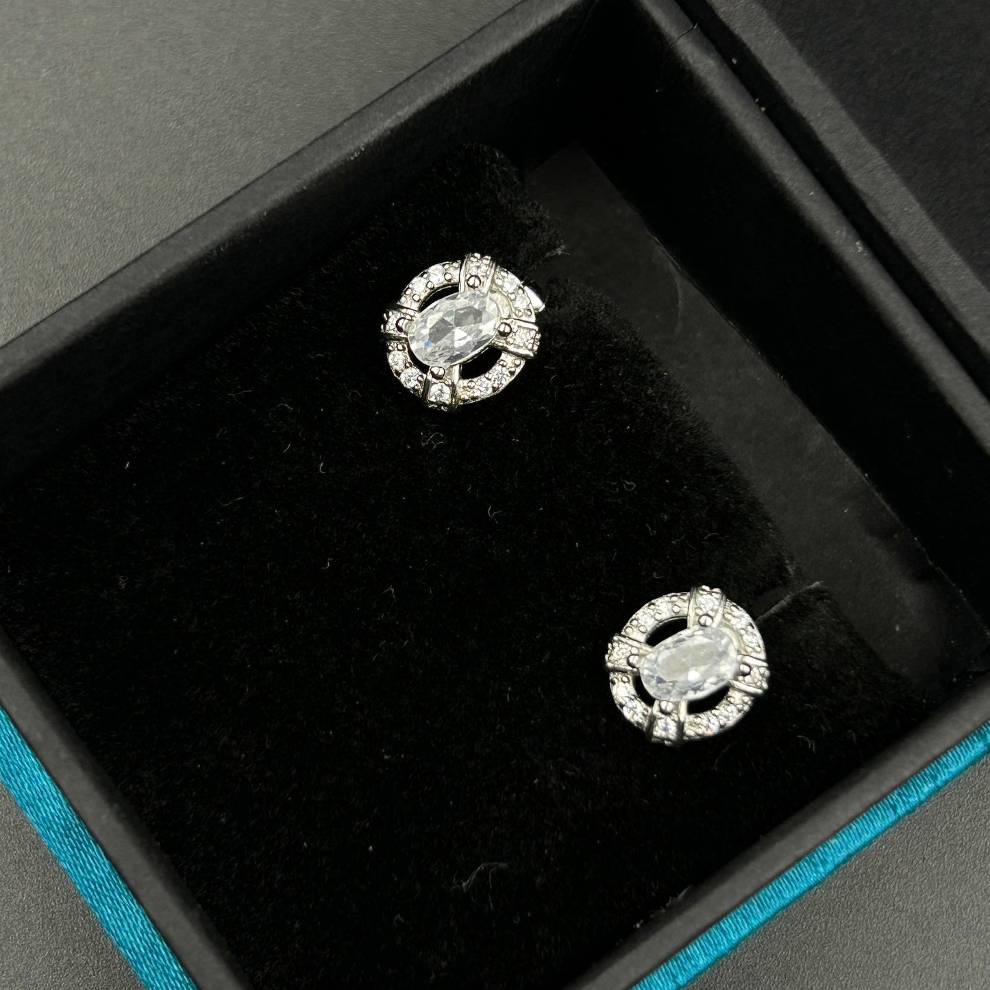 Women's 925 Silver Stud Earring