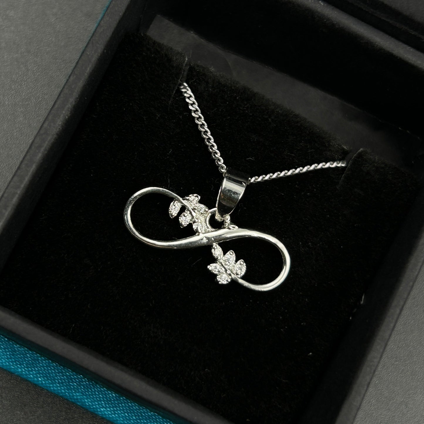 Silver Infinity Leaf Pendant - Sterling Silver Pendant (3)