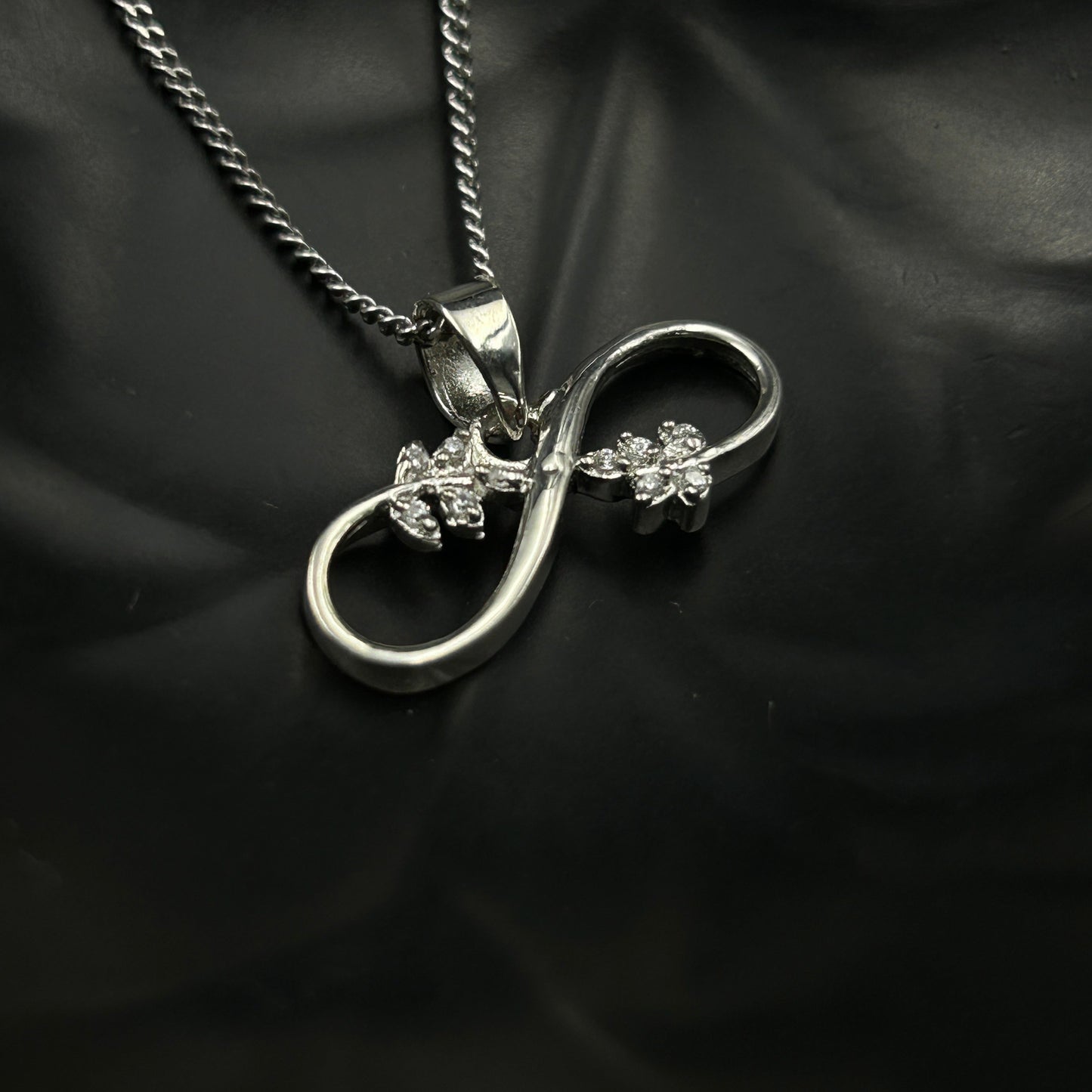 Silver Infinity Leaf Pendant - Sterling Silver Pendant (3)