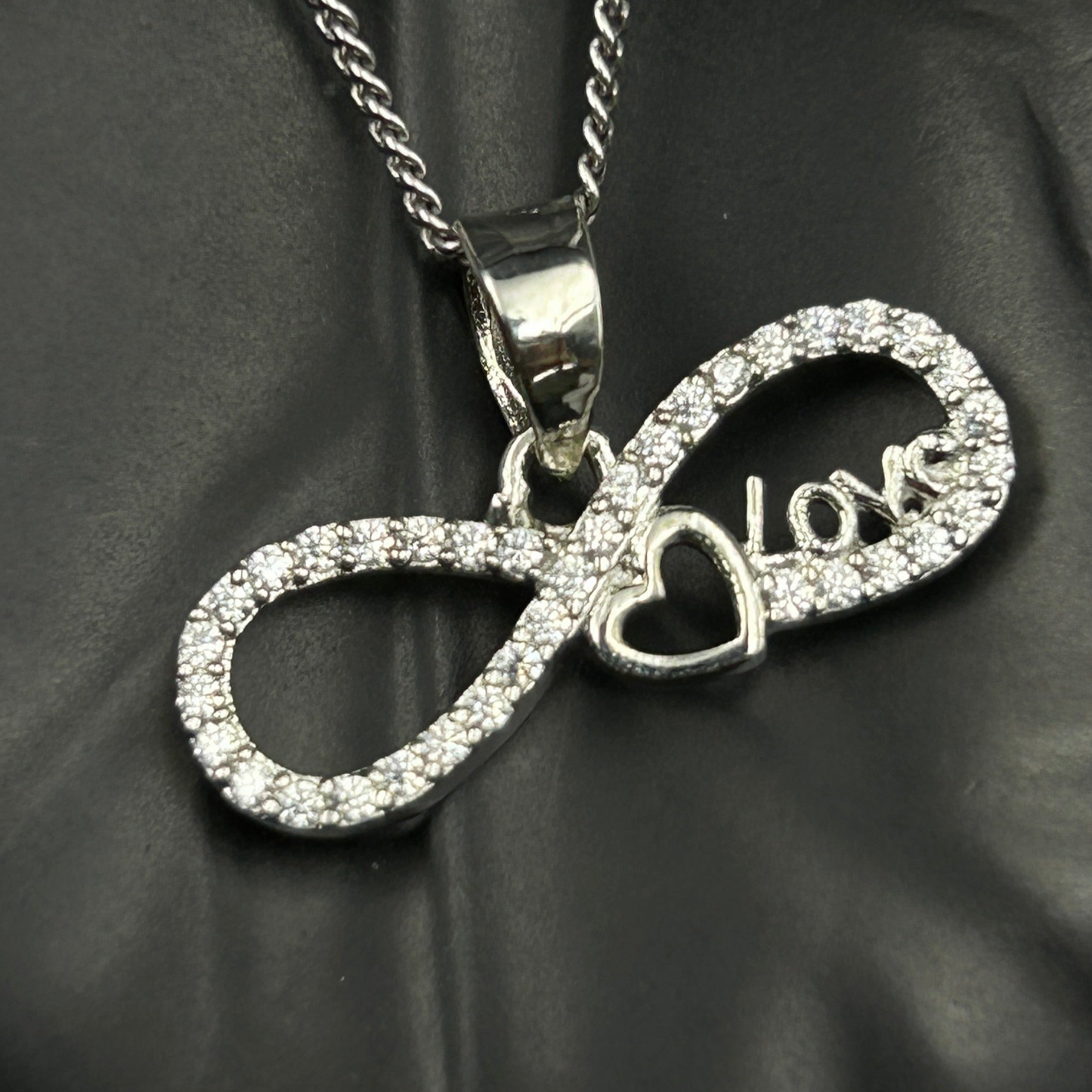 Women's Silver Infinity Love Heart Pendant (9)