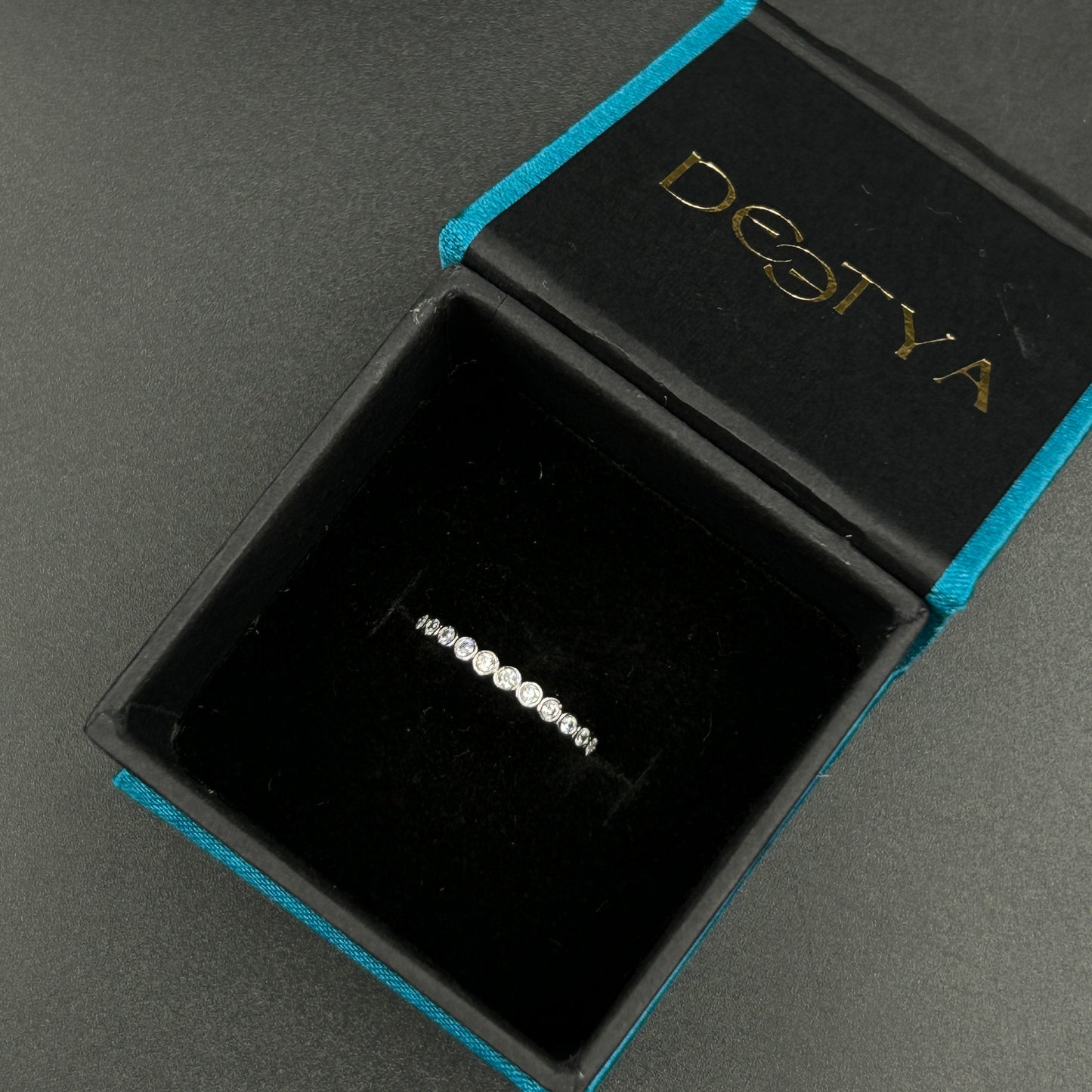 Women's Diamond Band - Silver Band