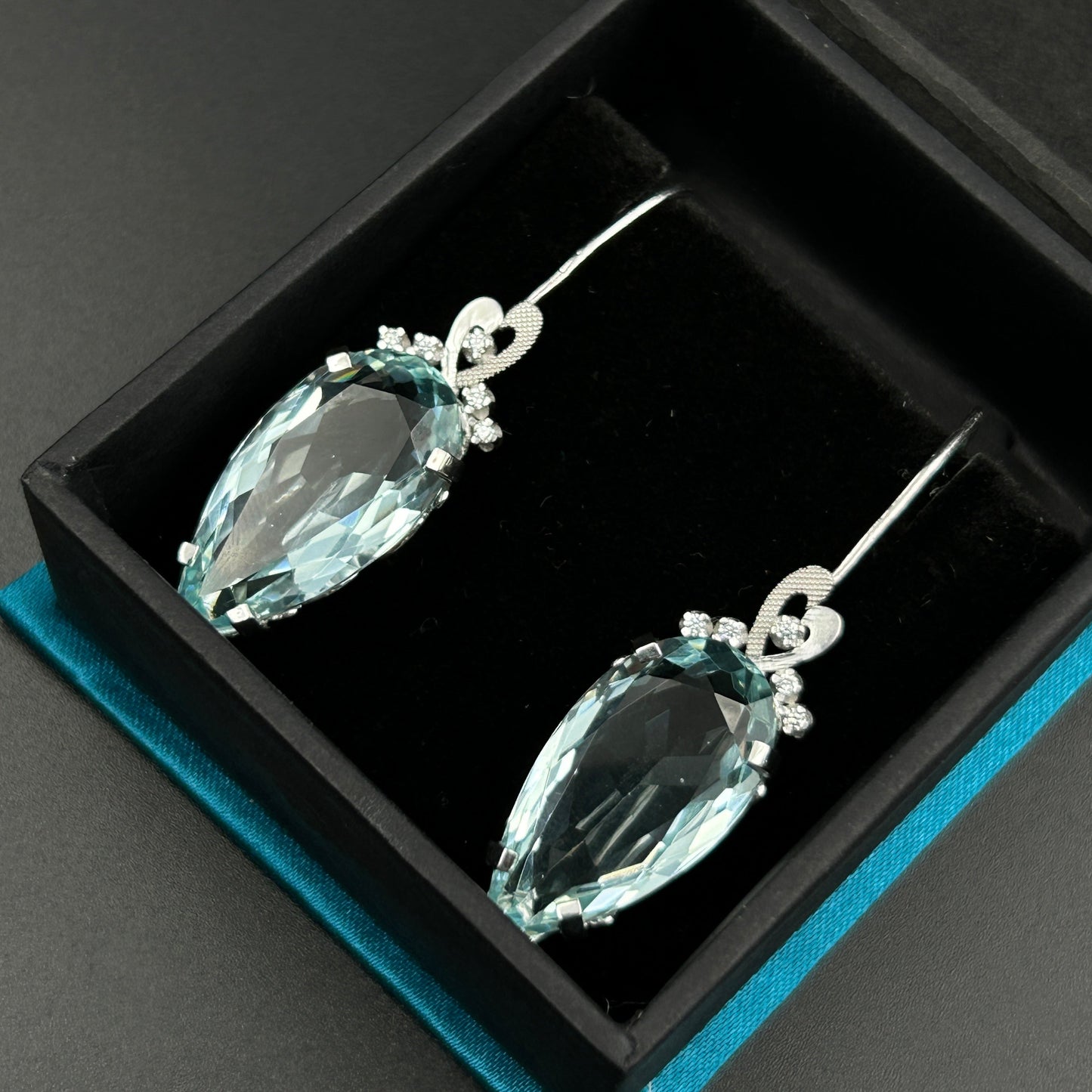 Aquamarine Earring - Silver Earring
