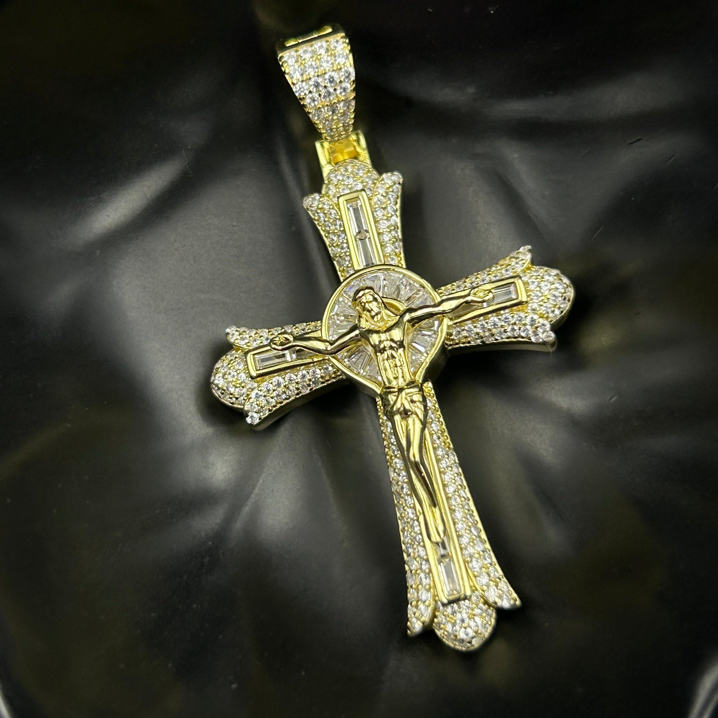 CROSS Pendant - Silver Jesus Pendant