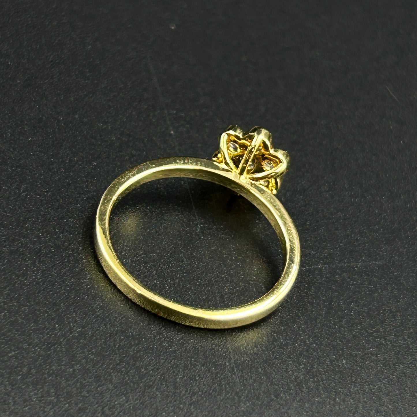 Beautiful Flower Ring - Bezel Ring