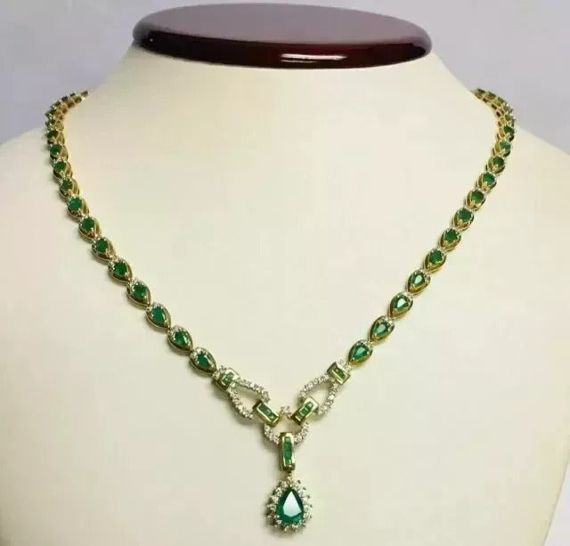 15CT Green emerald Necklace 18"
